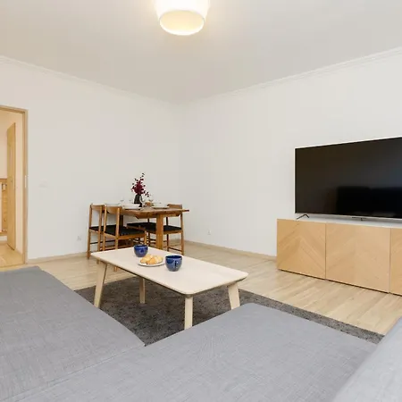 Two-bedroom In Nowy Swiat By Renters Apartment